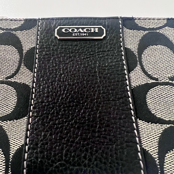 Coach Wristlet - Picture 3 of 6